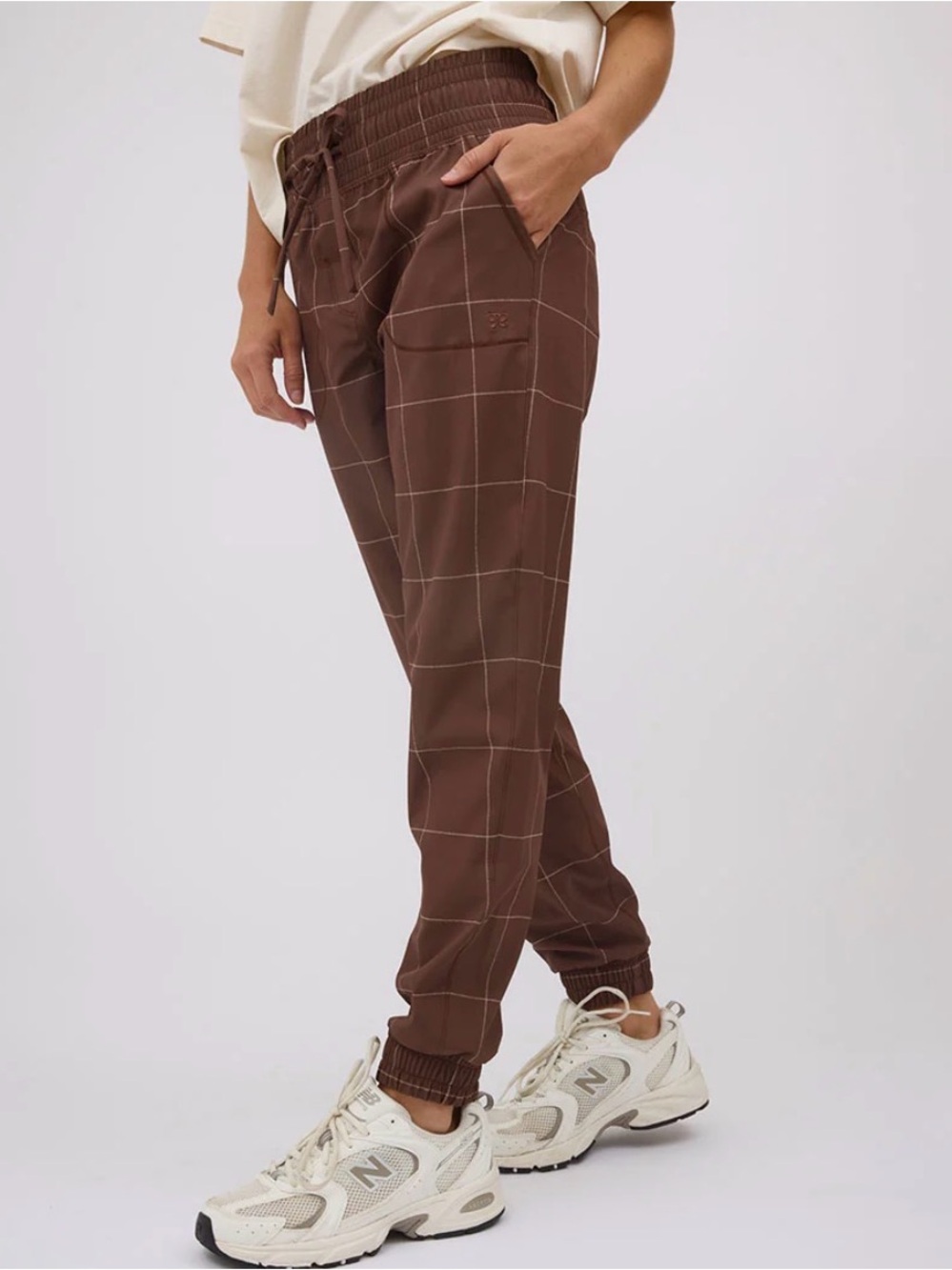 Albion fit destination joggers brown cream windowpane size medium